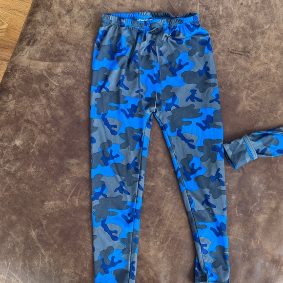 Kids Blue Camo Thermal Set by climateright cuddlduds - Picture 6 of 6
